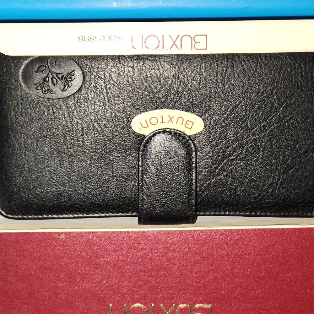 Buxton Model 39 Ensemble Clutch Black